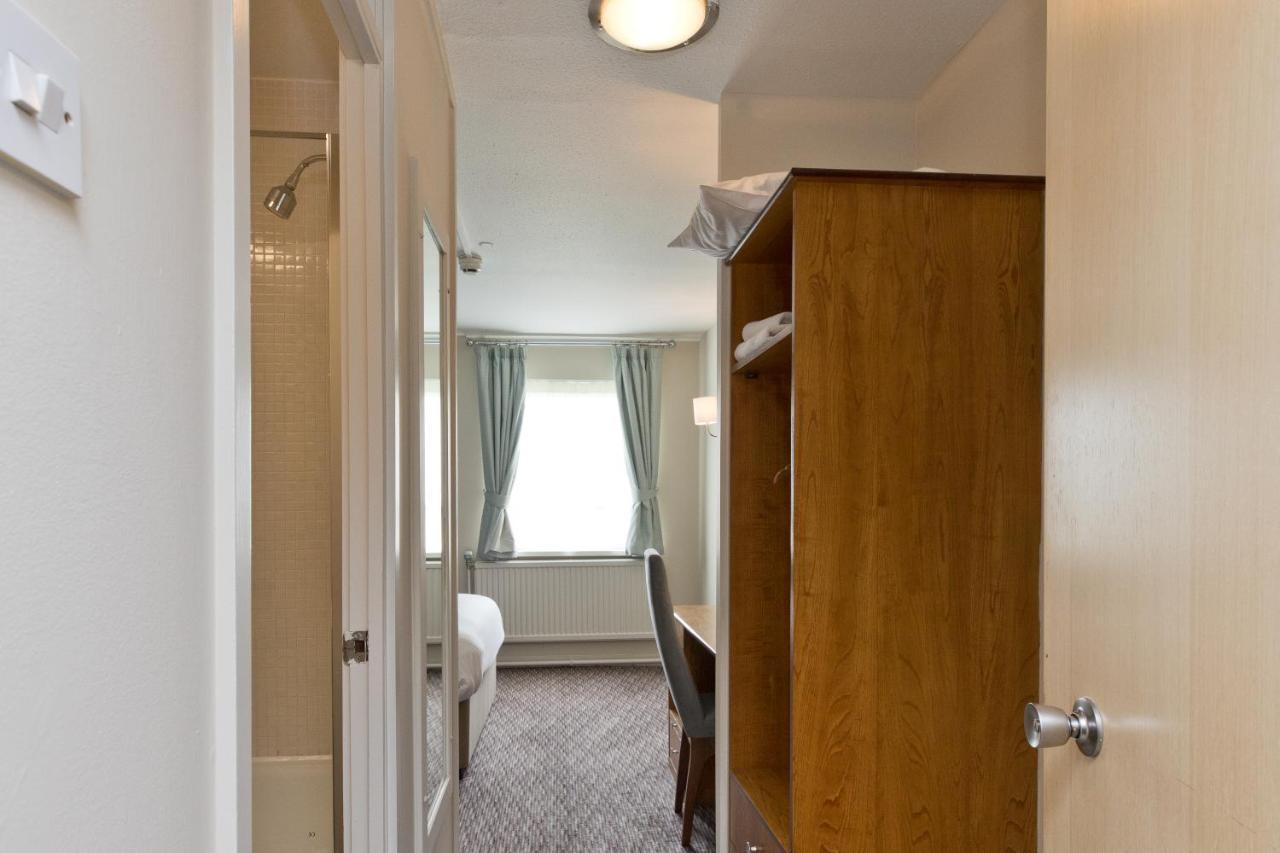 Blue Bell Lodge Hotel Middlesbrough Exteriör bild